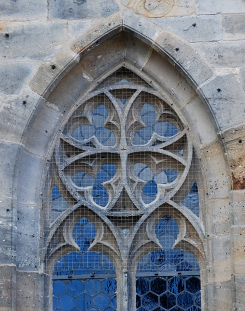 Bild [1]: Alsfeld, Walpurgiskirche, Fenster im Nordseitenschiff (um 1370/80), Foto A. Schmelz